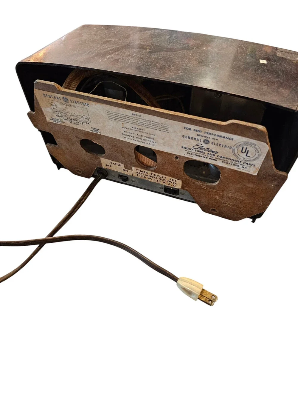 GE Model 515F Plastic Table Tube Alarm Clock Radio Circa 1951